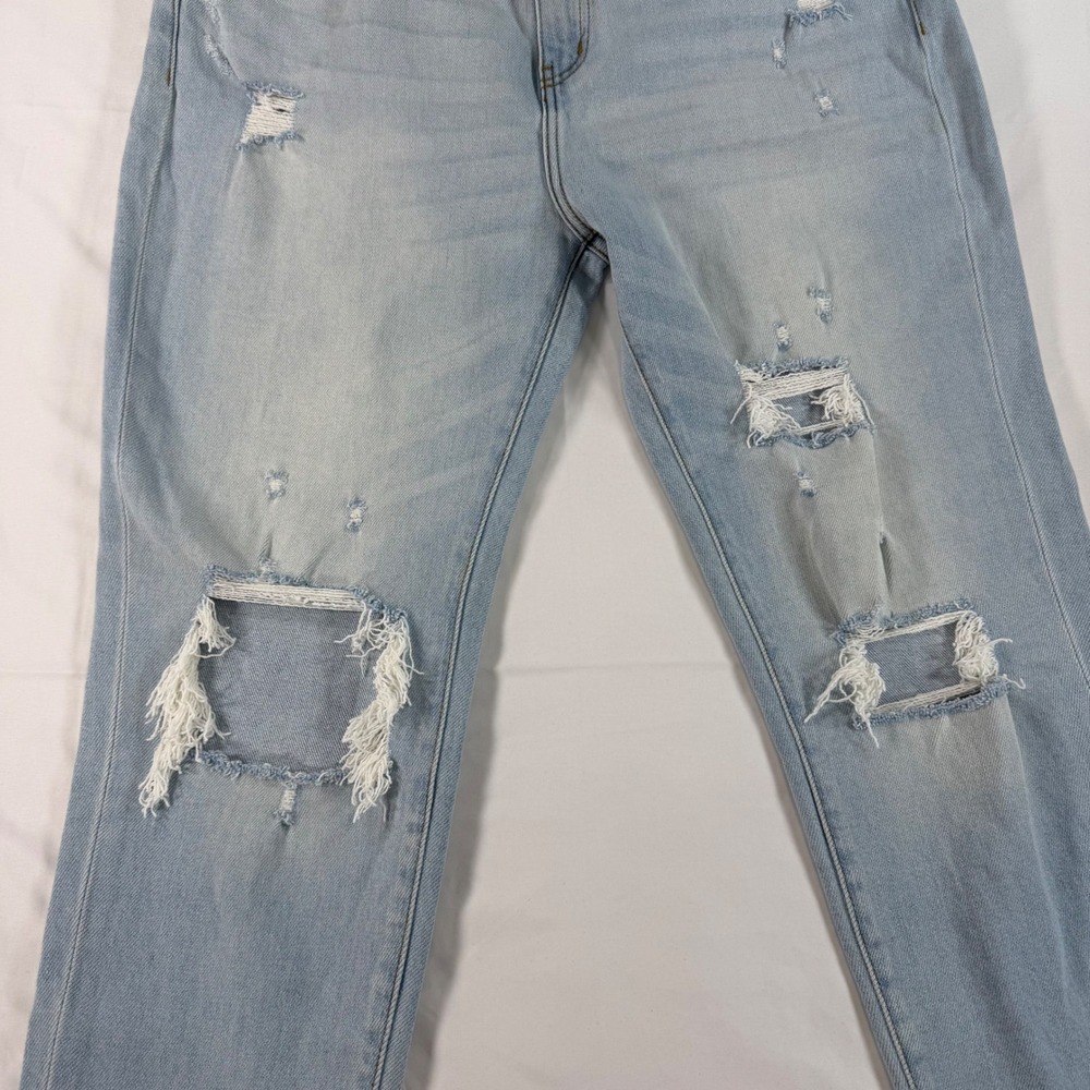 KanCan Mom Jeans Light Wash Distressed High Waist Tapered Leg Size 15/31 NEW - Picture 4 of 12